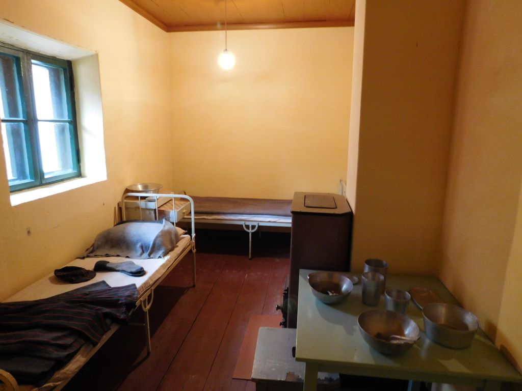 Blick in die Gefängniszelle